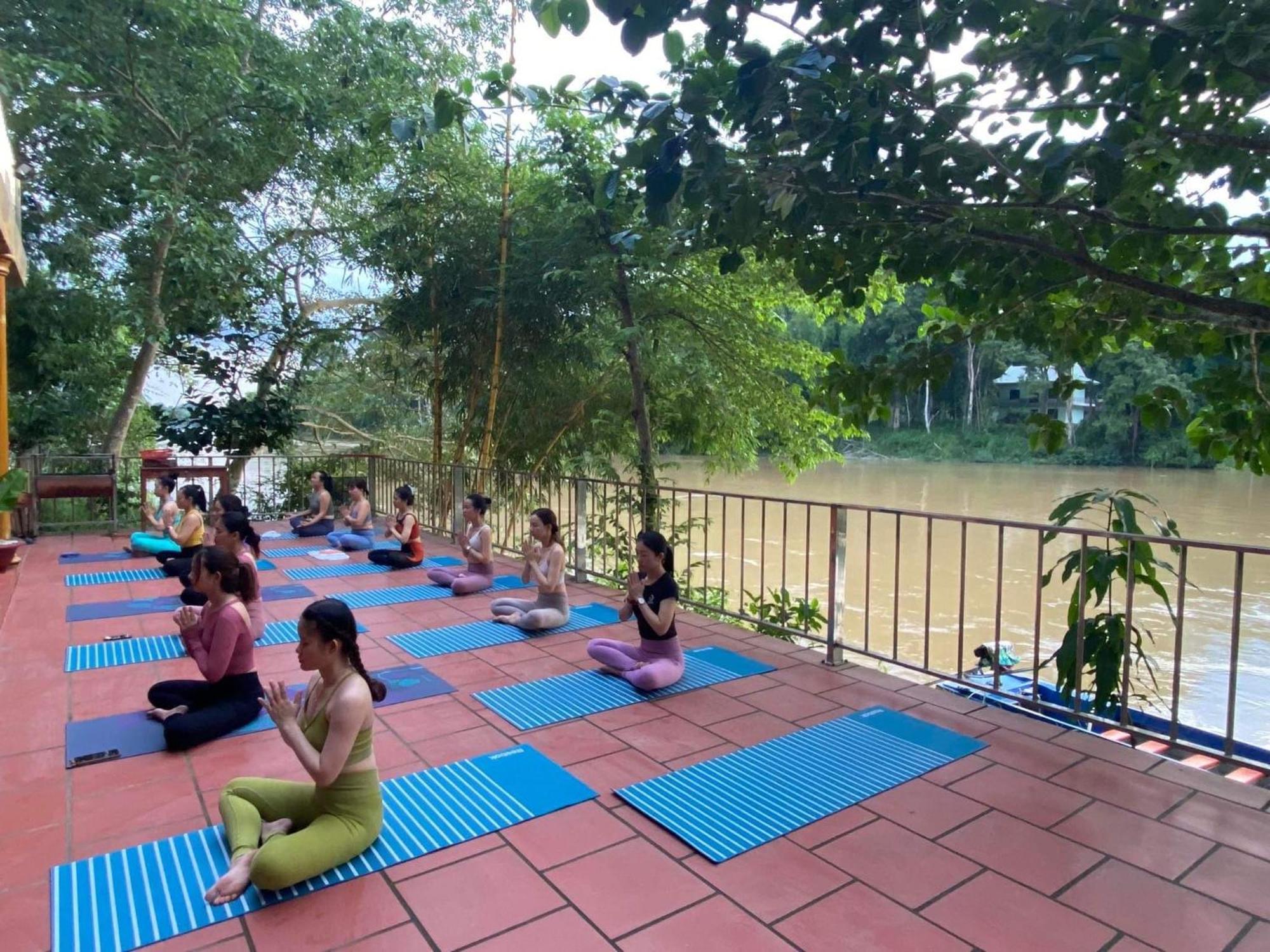 Cat Tien Riverside 外观 照片